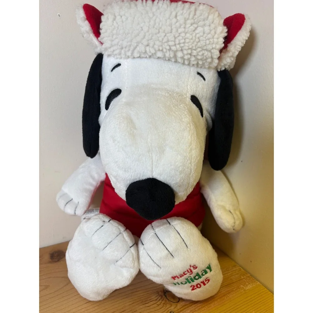 Peanuts Snoopy Macy's Holiday‎ 2015 Plush Toy Red Vest Winter Hat